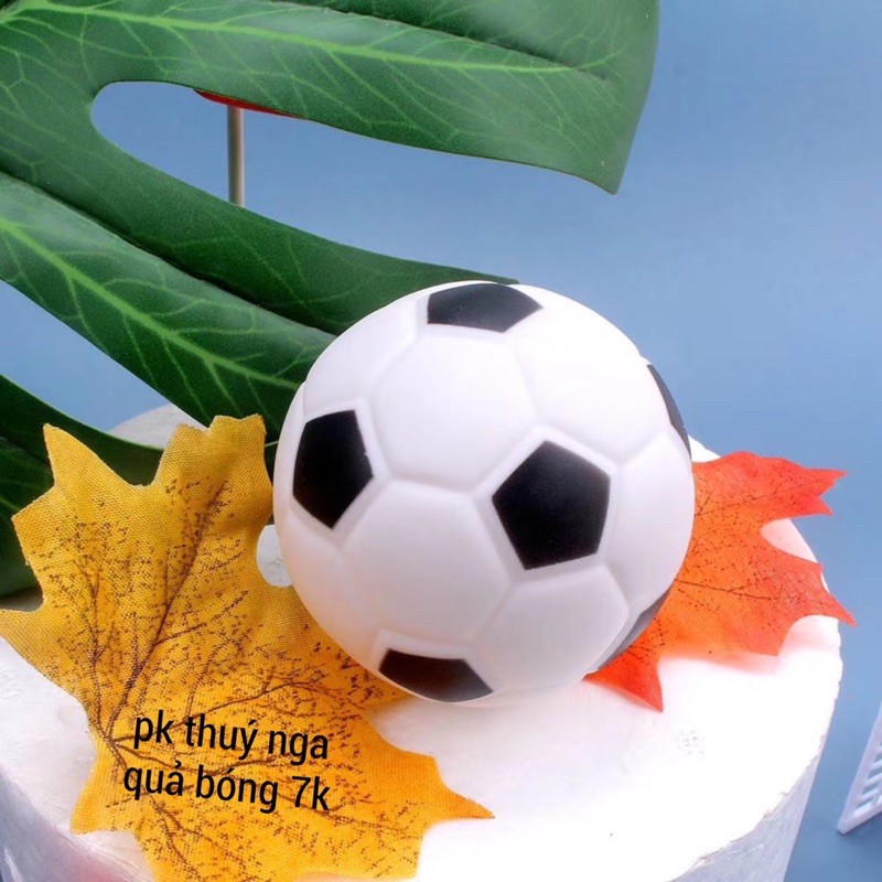 5 QUẢ BÓNG NHỰA TRANG TRÍ BÁNH KEM