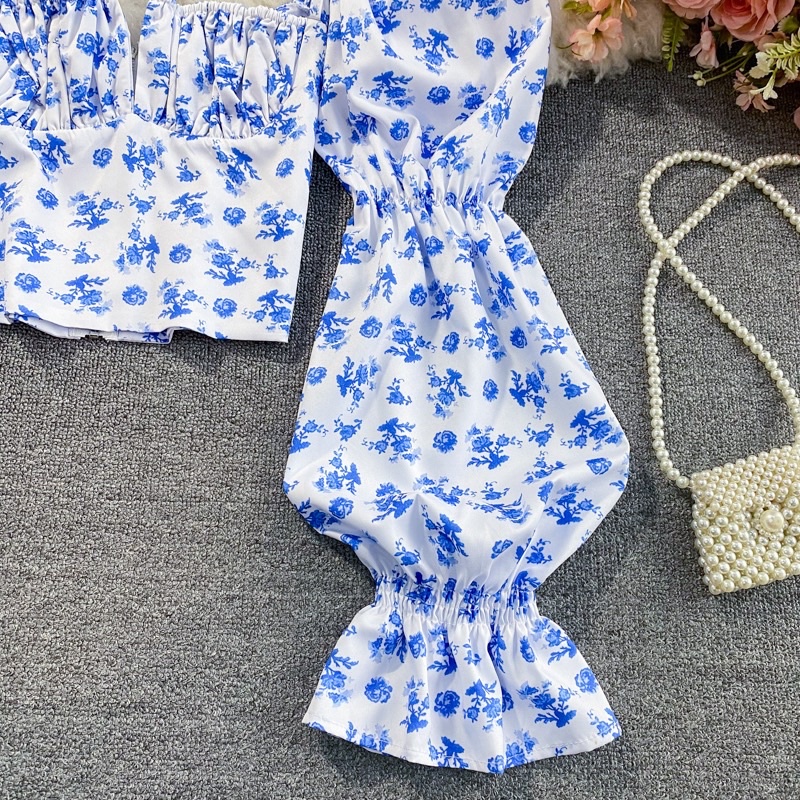 SẴN - Áo hoa nhí cổ vuông xanh