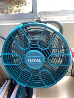 QUẠT MÁY DÙNG PIN TOTAL TFALI2002