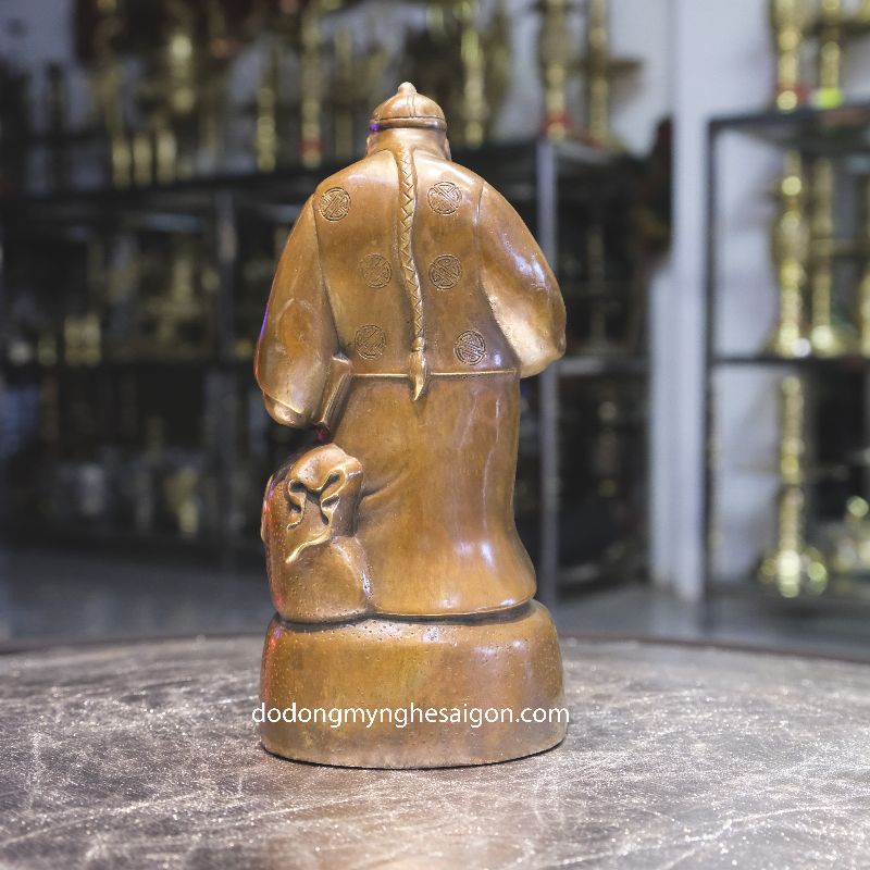 Tượng Ông Quản Gia, Quản Tài - ý nghĩa phong thủy quản lý tiền tài, tăng vận khí cho gia chủ
