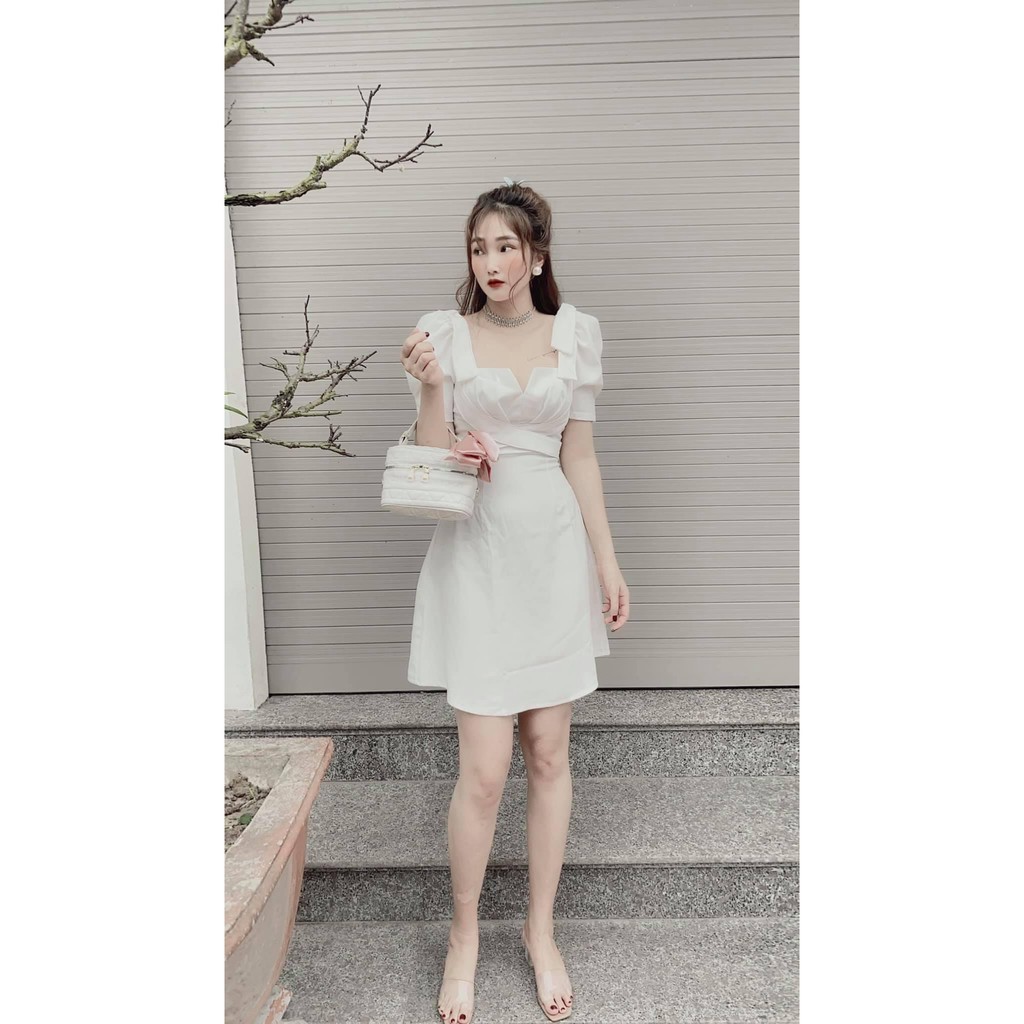 Đầm Thiết Kế Cổ Vuông Xẻ Ngực Cao Cấp | BigBuy360 - bigbuy360.vn