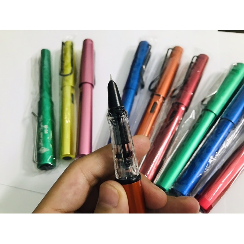 Bút mài Uyển Chu 08  - Bút chuyên luyện chữ