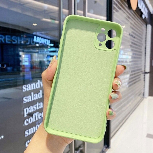 Ốp Lưng Cho iPhone 11/12/ Pro / Max Chống Bẩn Viền Vuông tích hợp bảo vệ ống kính Camera bằng silicon, dẻo