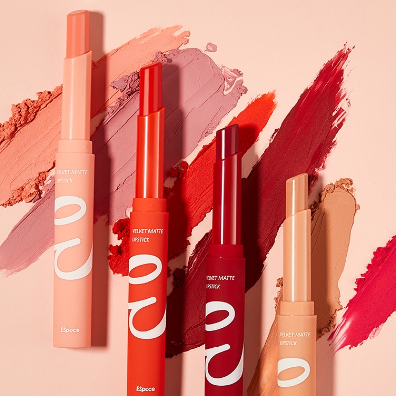 [Hàng mới về] Bút kẻ viền môi màu đỏ đậm mượt mà quyến rũ lâu trôi