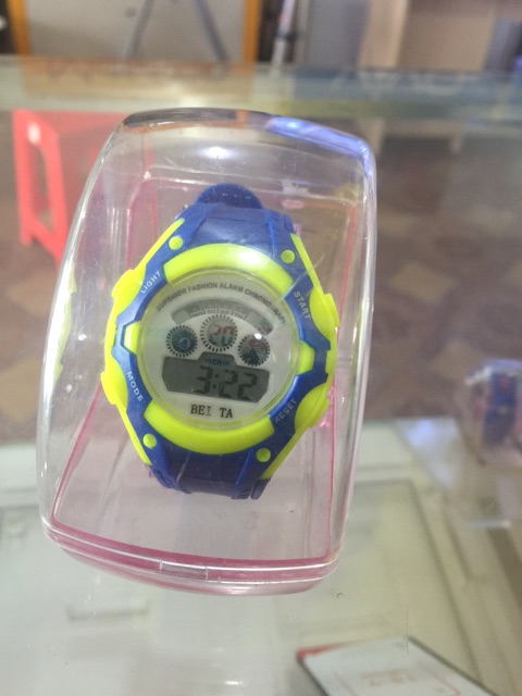 Đồng hồ trẻ em hàng điện tử full hộp chống nước tuyệt đối | BigBuy360 - bigbuy360.vn