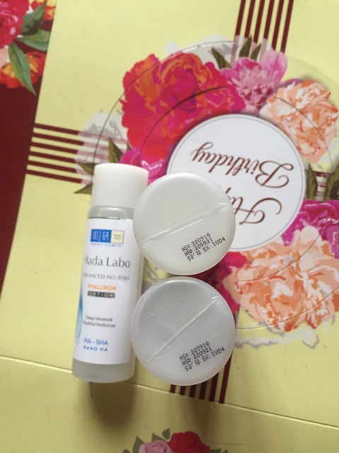 Dung dịch dưỡng ẩm Hadalabo 40ml | BigBuy360 - bigbuy360.vn