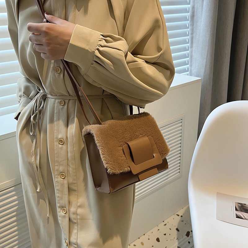 Túi Xách Phối Lông Thời Trang Mùa Đông Dễ Thương Cho Nữ