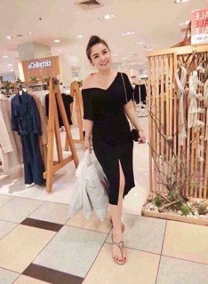🔆ĐẦM BODY XẺ ĐÙI CỔ V🔆