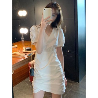 Đầm cổ tim Trắng nhíu tà đắp chéo 2 bên xinh sang _ DN396