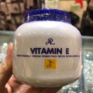 Dưỡng vitamin E Thái Lan
