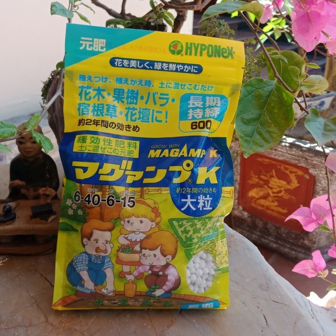Phân bón tan chậm Hyponex Magamp 6 -40 -6 -15 của Nhật cho hoa lan ,cây kiểng