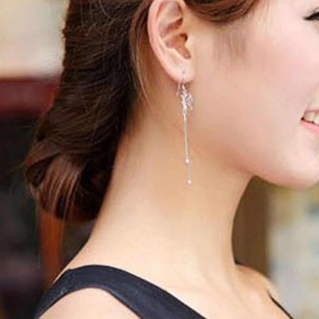 Bông tai hình bướm đính đá thanh lịch