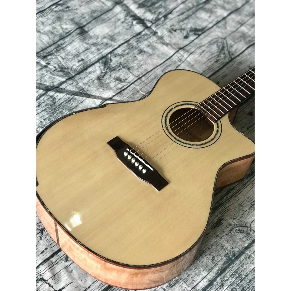 Đàn Guitar Custom Còng Cườm C-35SV SX tại Guitar Sao Việt