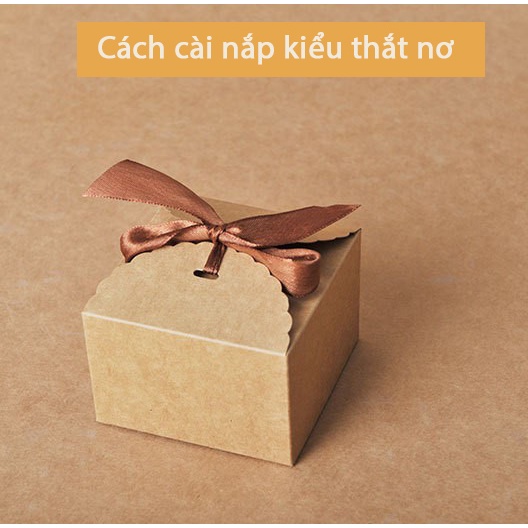Hộp quà giấy kraft vuông nắp cài thắt nơ kèm rơm lót, hộp quà tặng kraft mini