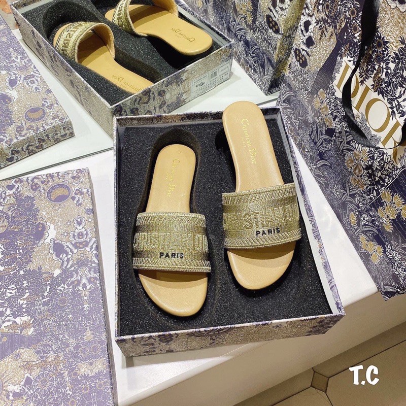 Dép lê D i o r thêu fullbox