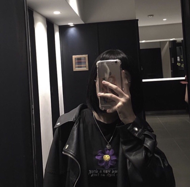 👀 CropTop Thêu Daisy