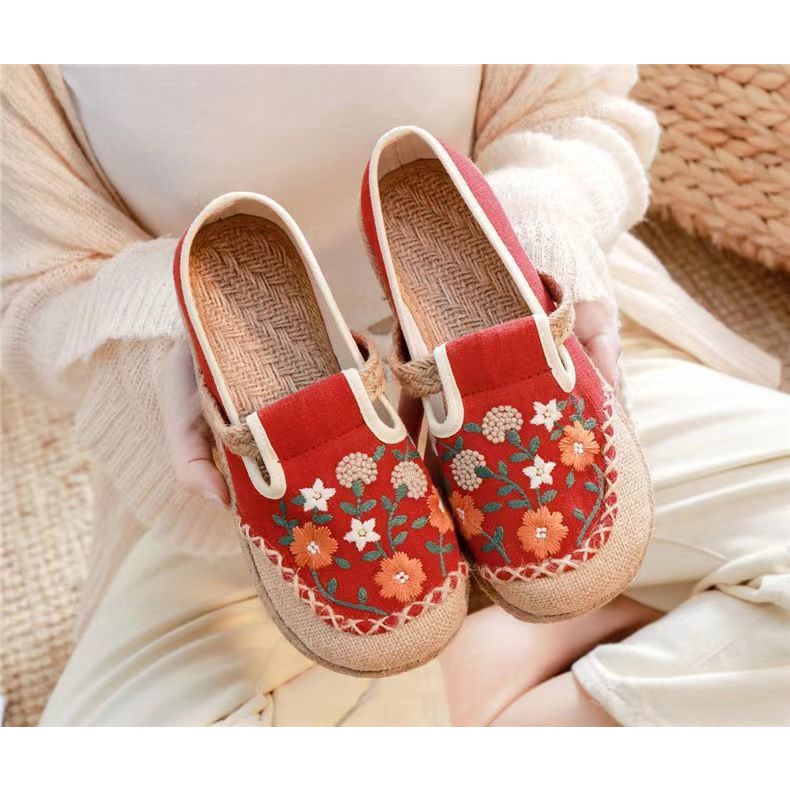 Giày Lười Vải Lanh Thoáng Khí Mũi Tròn Thêu Họa Tiết Thổ Cẩm Retro Cho Nữ