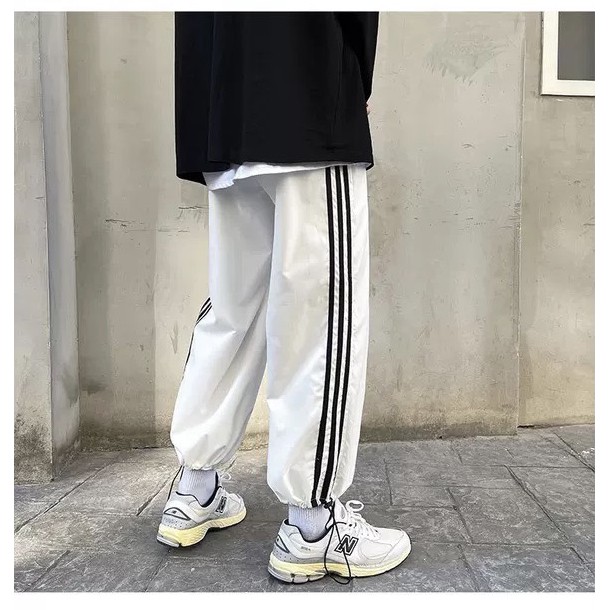 Quần dài rộng rút 3 Sọc Unisex trơn nam nữ tay lỡ mùa hè oversize form rộng thời trang phong cách Hàn Quốc | BigBuy360 - bigbuy360.vn