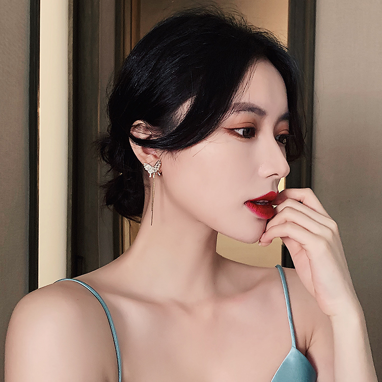 Bông tai tua rua dáng dài hình bướm đính ngọc trai phong cách Hàn Quốc thời trang 2020 cho nữ