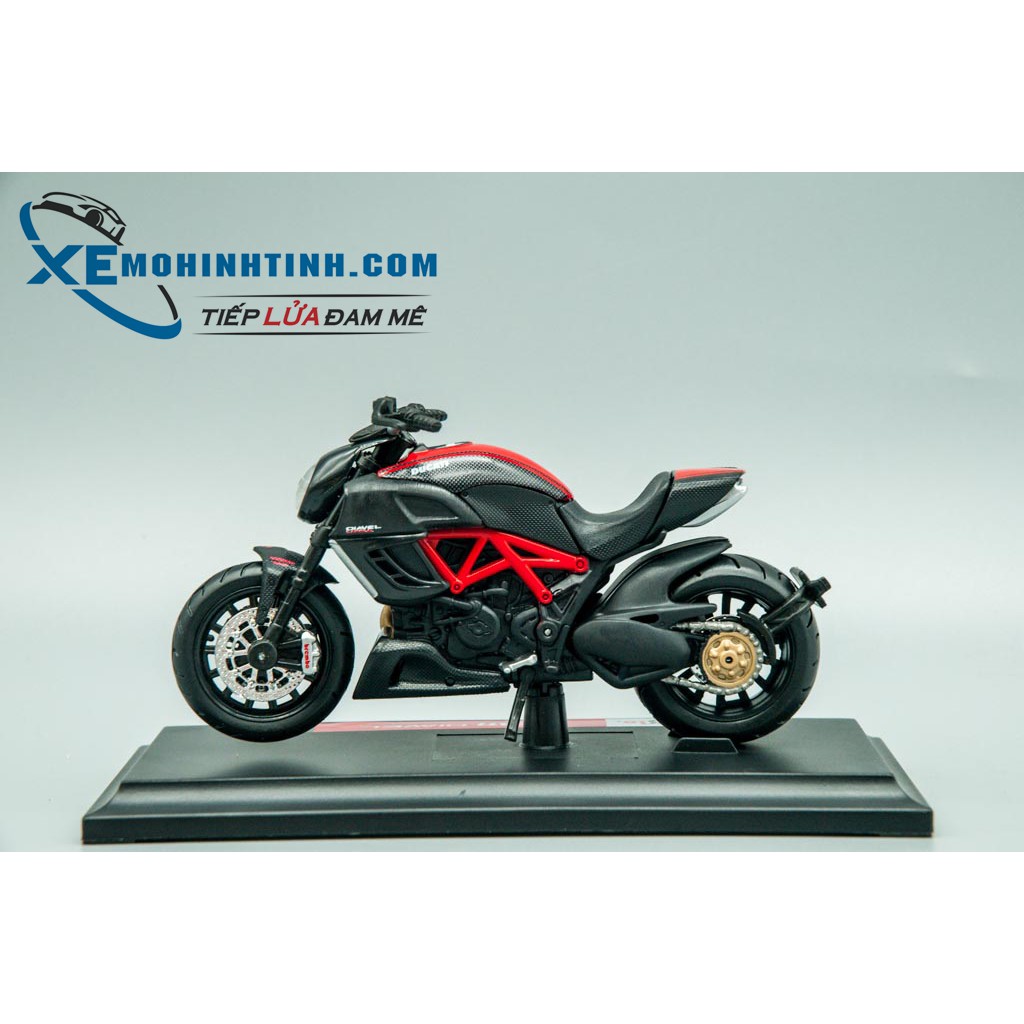 Xe Mô Hình Ducati Diavel Carbon 1:18 Maisto (Đen)