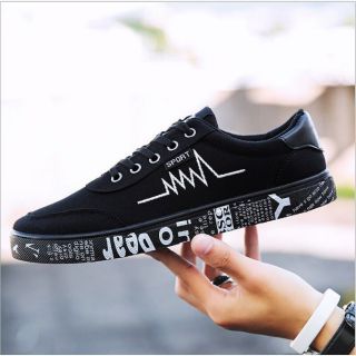 Giày hình nhịp tim của nam