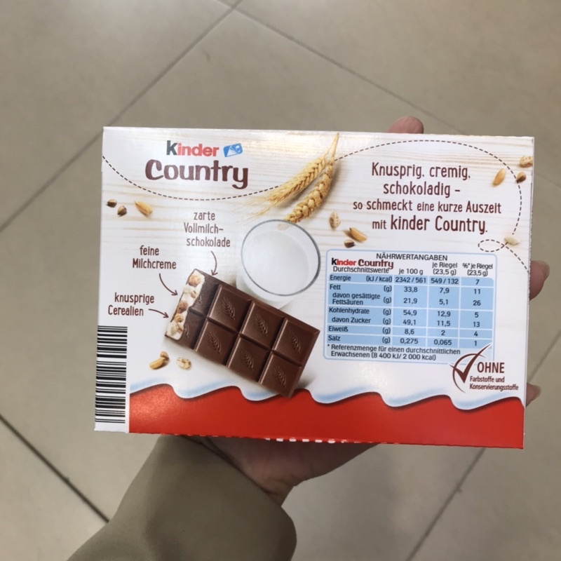 Bánh Chocolate Kinder Country hộp 211,5g (9 thanh)