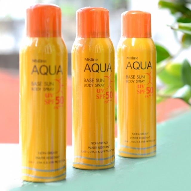 Kem chống nắng dạng xịt Aqua Base Sun Body Spray Mistine UV Spf 50 pa+++