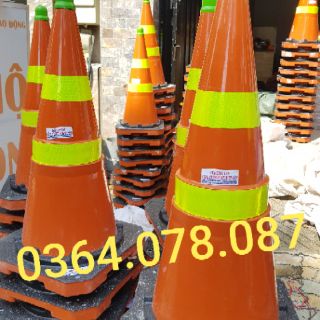 Cọc tiêu giao thông