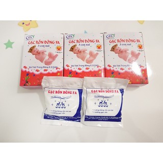 Băng gạc rốn em bé