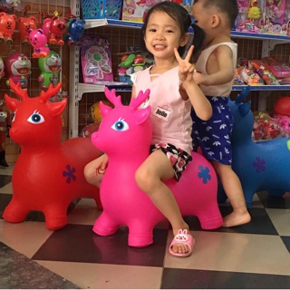 Thú nhún có nhạc cho bé