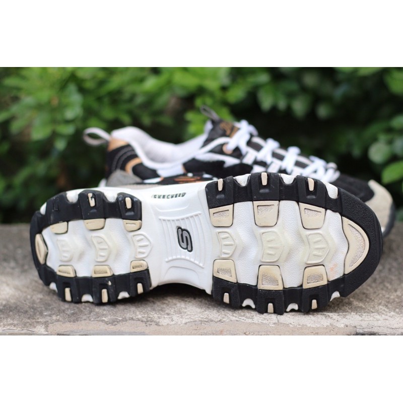 Giày Skechers D’Lites đen gold size 36