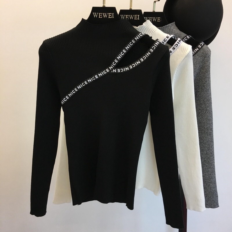 Áo len nữ cổ lỡ cutout vai chạy viền chữ thời trang thu đông | BigBuy360 - bigbuy360.vn