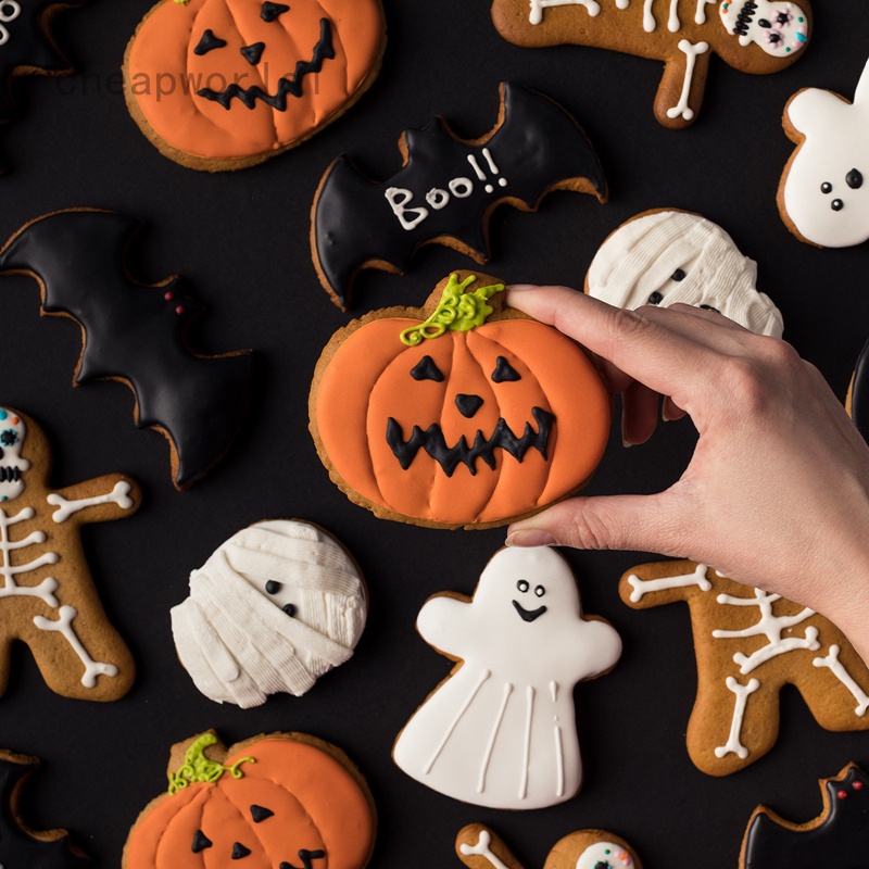 Set 5 Khuôn Cắt Bánh Quy Tạo Hình Chủ Đề Halloween Bằng Thép Không Gỉ Tiện Dụng