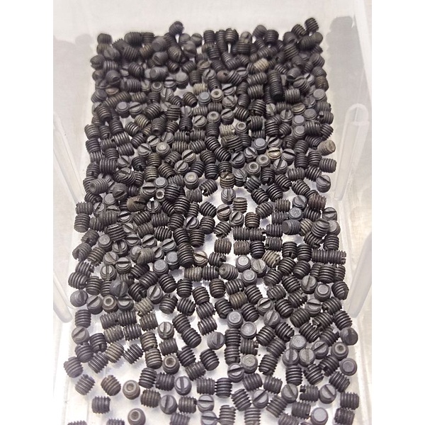 Ốc bắt kim vắt sổ răng Nhuyễn sử dụng bằng tô vít 2 cạnh 50 con