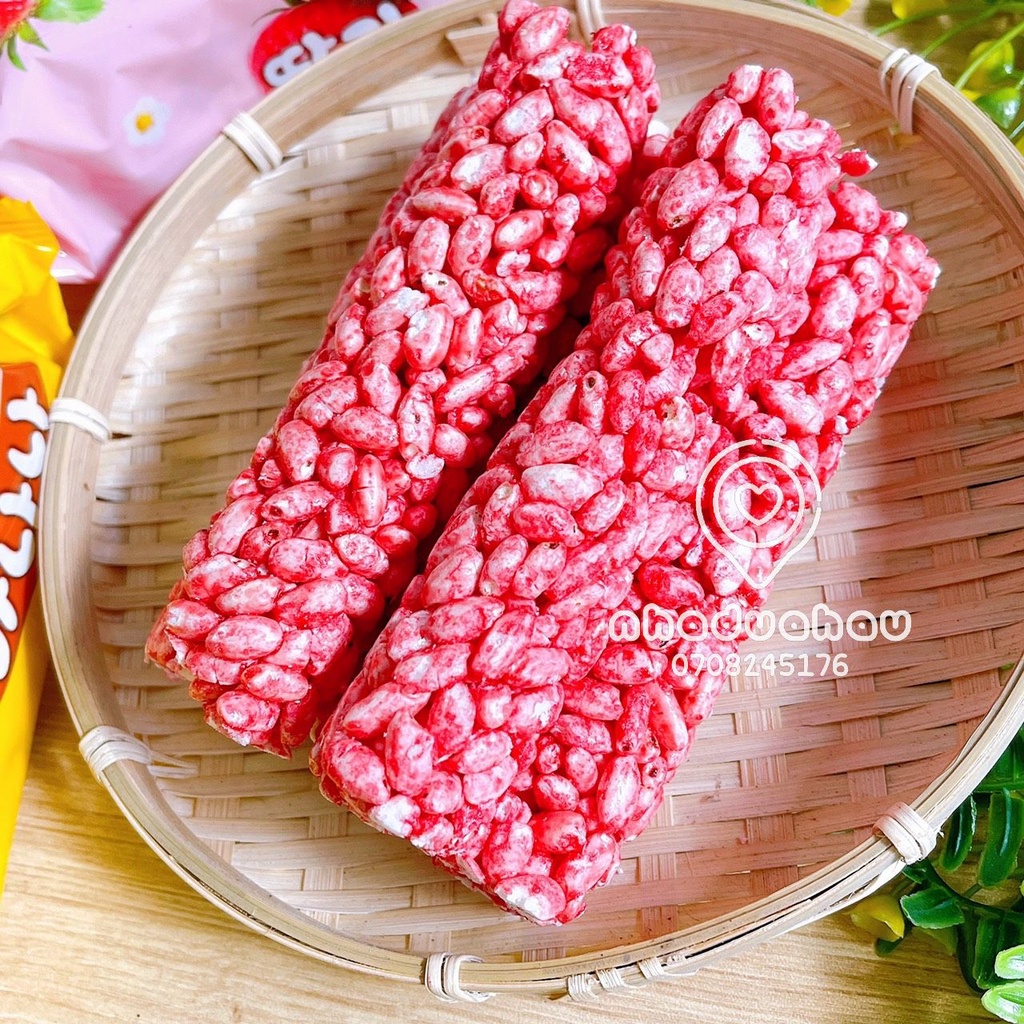 Một gói bánh cốm gạo Mommos Hàn Quốc vị dâu/ chuối gói 70gam
