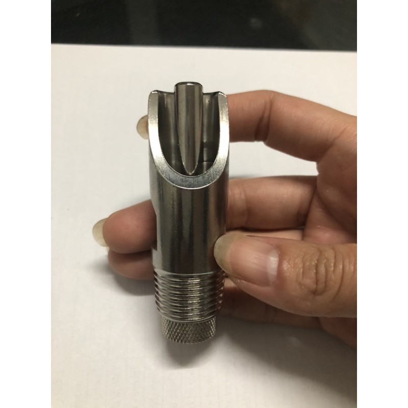 Núm  uống nước tự động cho heo, lợn phi 21