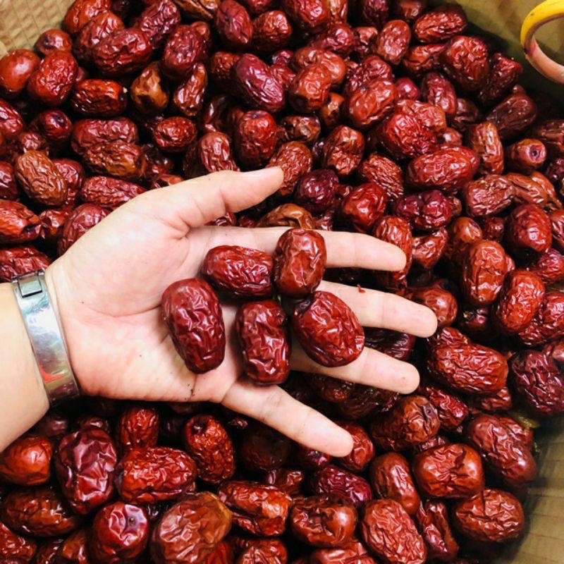 Táo đỏ khô