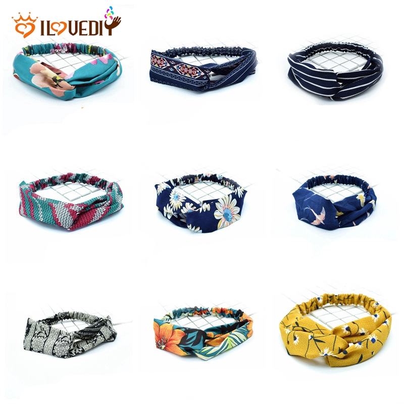 Băng đô hoa xinh xắn dành cho nữ