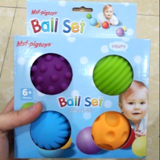 Bóng mềm chút chít luyện tay cho bé