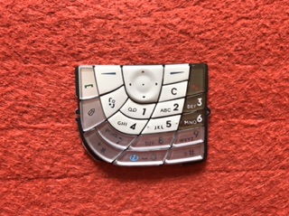 Bàn phím Nokia 7610(chiếc lá lớn)mới 100%
