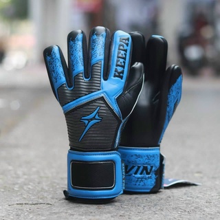 Găng tay thủ môn Iwin Keepa GK01 có xương trợ ngón tay màu đen phối xanh dương
