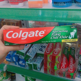 Kem đánh răng Colgate hương bạc hà thơm mát (200g)