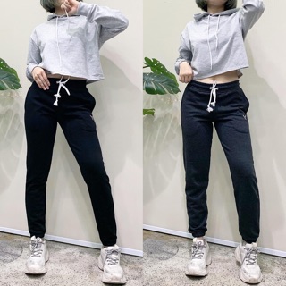 Quần jogger ống bo thêu ó