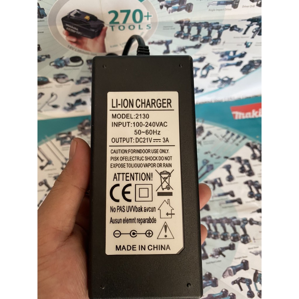 Sạc 5S 21V - 3A chuyên pin Li-ion ,có quạt làm mát và đèn báo đầy. BN.