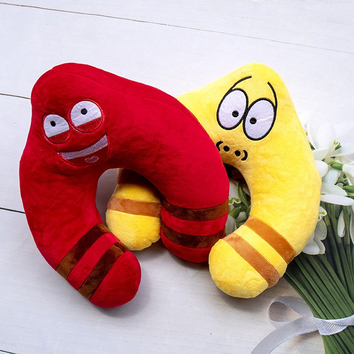 GỐI KÊ CỔ CHỮ U SÂU LARVA (30X34CM)