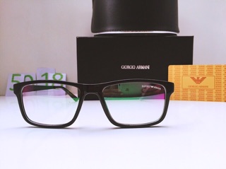 Kính Cận Armani tặng hộp