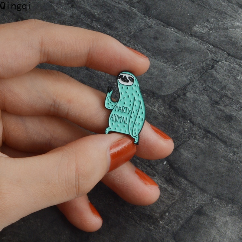 Ghim cài áo Miss Zoe hình con lười đáng yêu cho bé