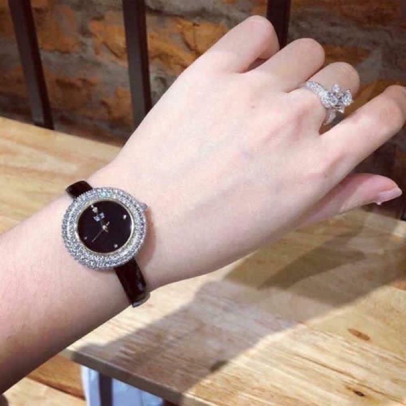 Đồng Hồ Nữ BURGI Mặt Tròn Đen Dây Da Bóng Case 30mm