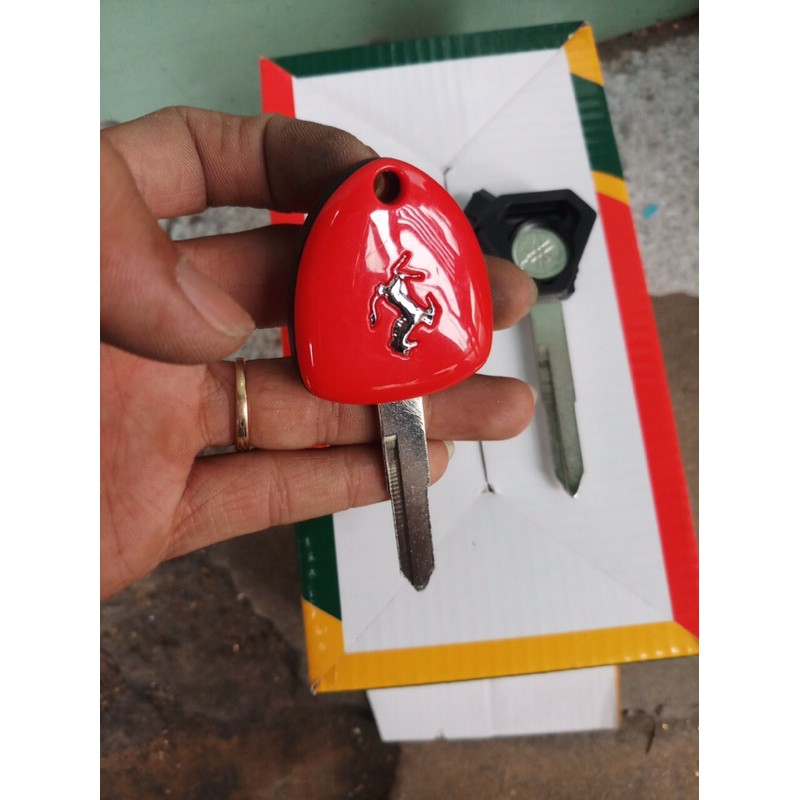 Phôi chìa khoá xe EXCINTER , SIRIUS FI độ mẫu Ferrari ( tặng kèm 1 chìa nguyên bản )