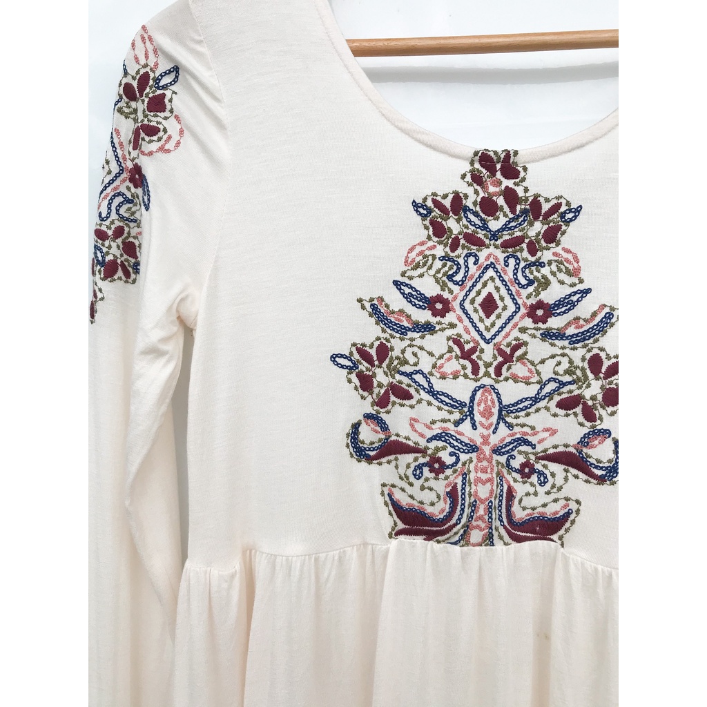 Áo thêu hoa họa tiết xuất dư TQXK dáng baby doll